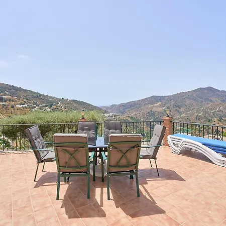 Casa Encinas *