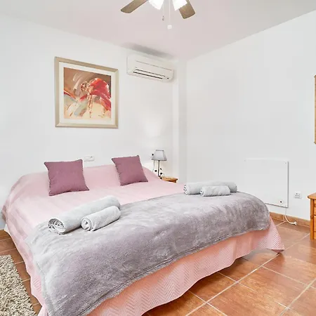 Casa Encinas Vakantiehuis Sayalonga